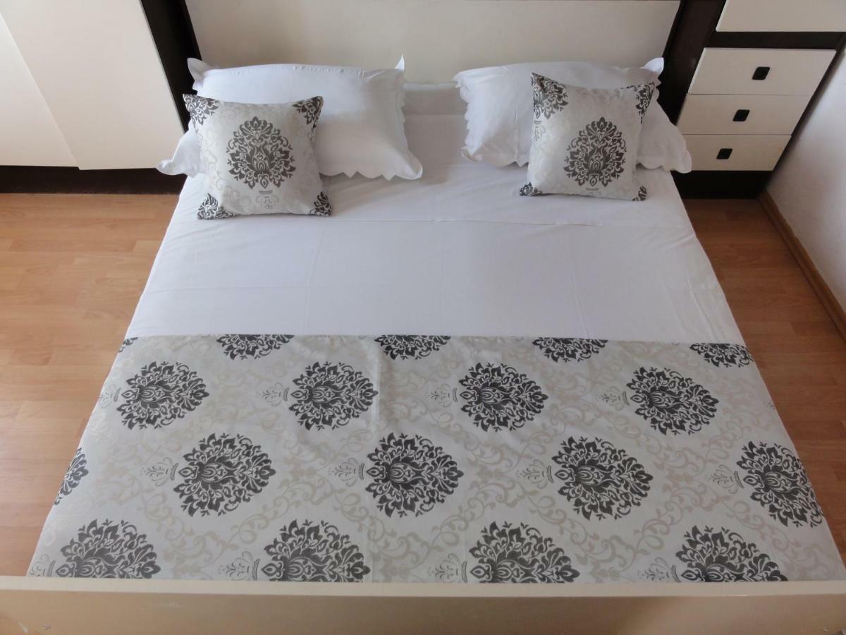 Apartmani Pavlovic Sućuraj Exteriér fotografie